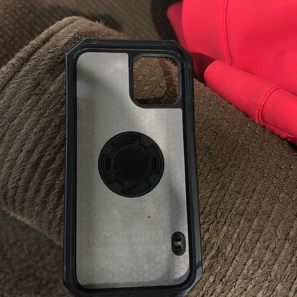 ROKFORM iPhone 13 case. Magnetic